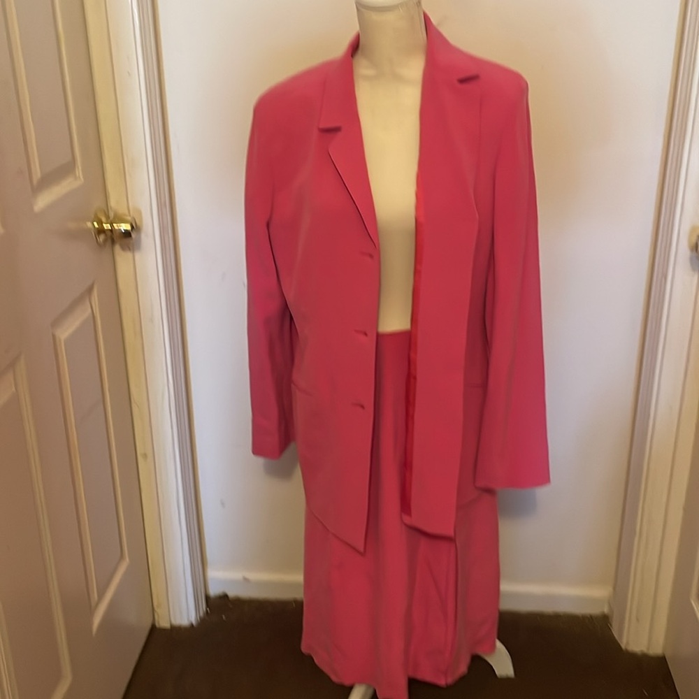 Beautiful 2 piece suit Liz Claiborne pink size 16 - Picture 2 of 12